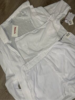 T.J.Maxx White Women's Button-Down Shirt